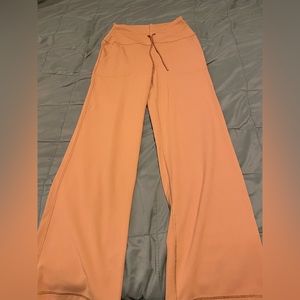 Avalanche workout pants